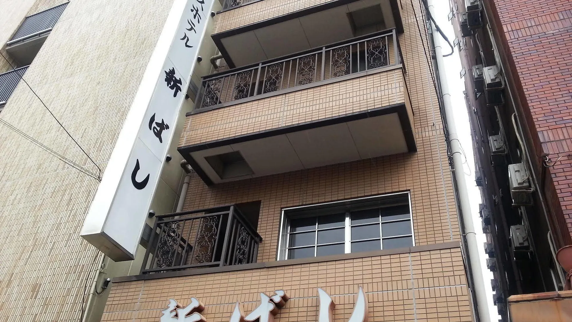 Economy hotel Business Hotel Shinbashi Osaka Japan